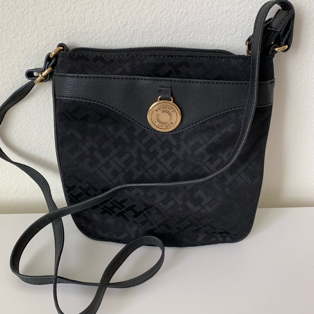 NWOT Tommy Hilfiger Bag